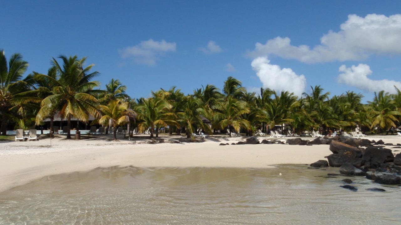 Sicht vom Strand zum Hotel Shandrani Beachcomber Resort & Spa