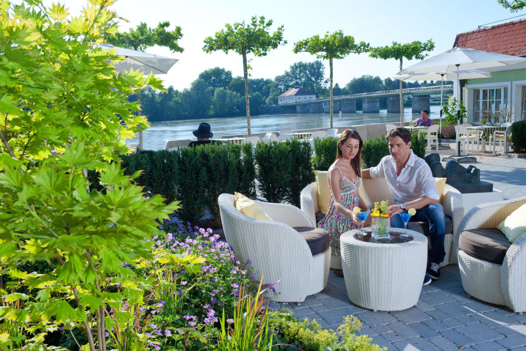 Unser Gastgarten mit tollem Blick Hotel Gugerbauer