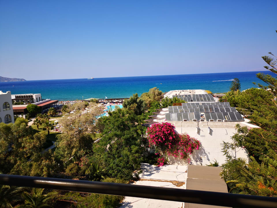 Ausblick Apollonia Beach Resort & Spa