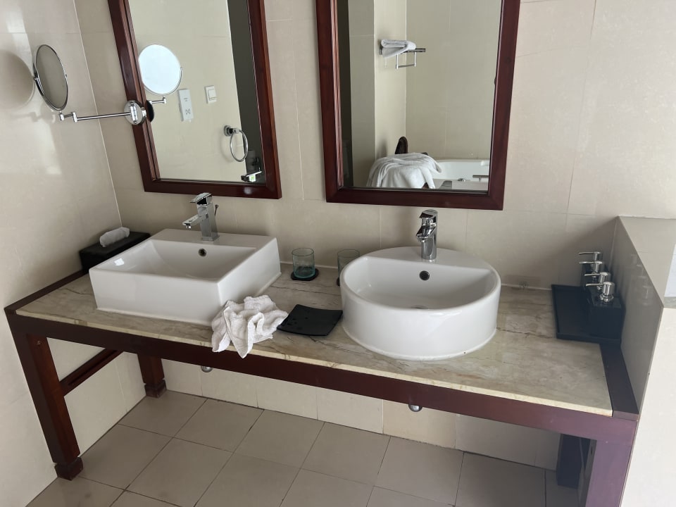 Zimmer ROBINSON MALDIVES