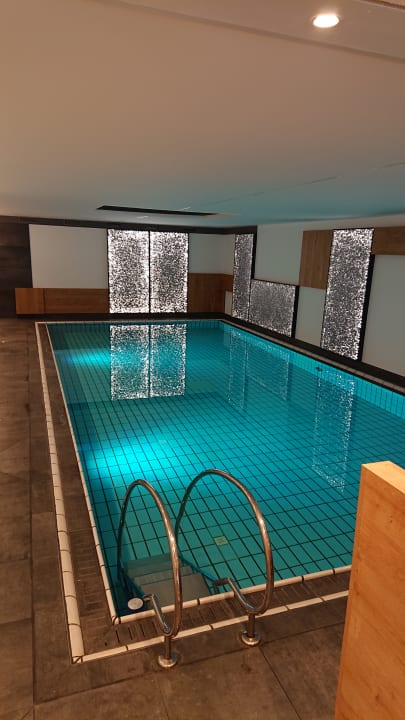 Pool Erfurth's Bergfried Ferien & Wellnesshotel