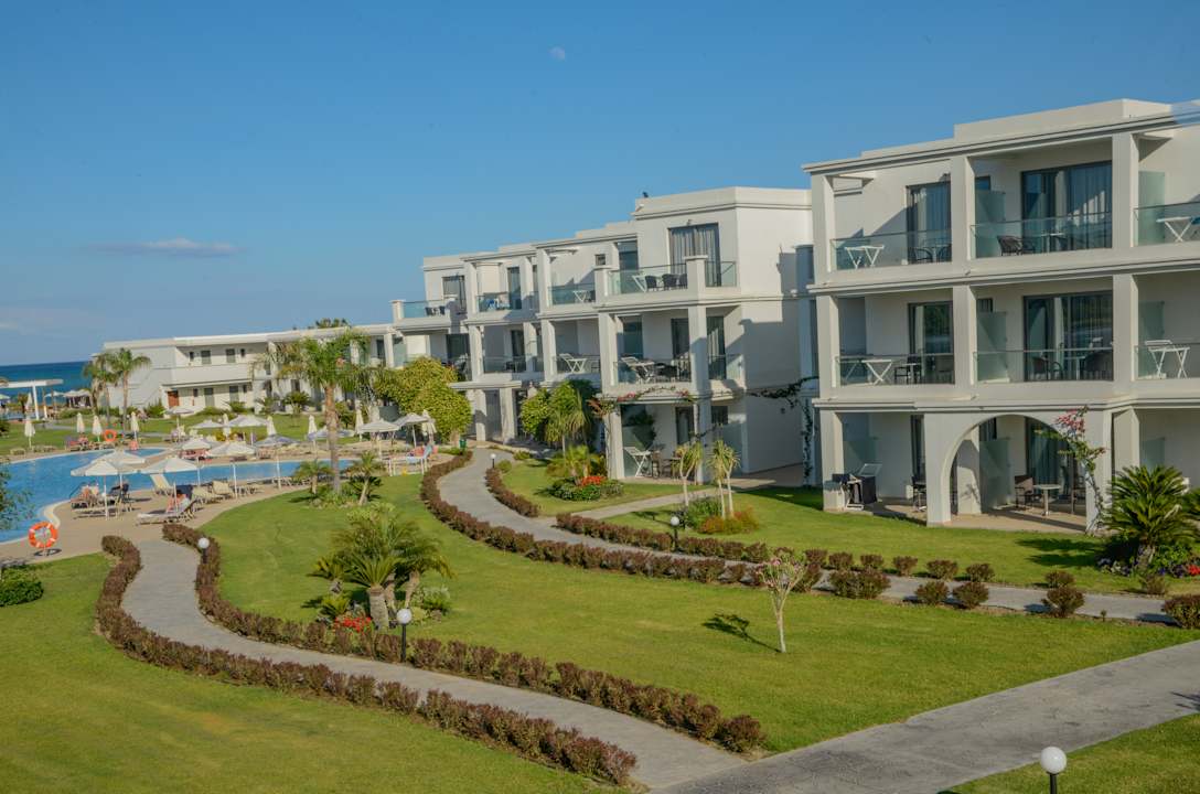 Gartenanlage Asterias Beach Resort