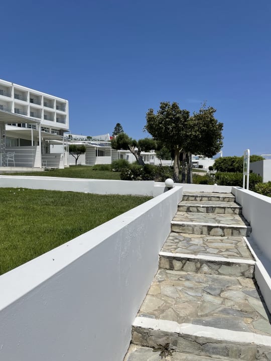 Gartenanlage Dimitra Beach Hotel & Suites