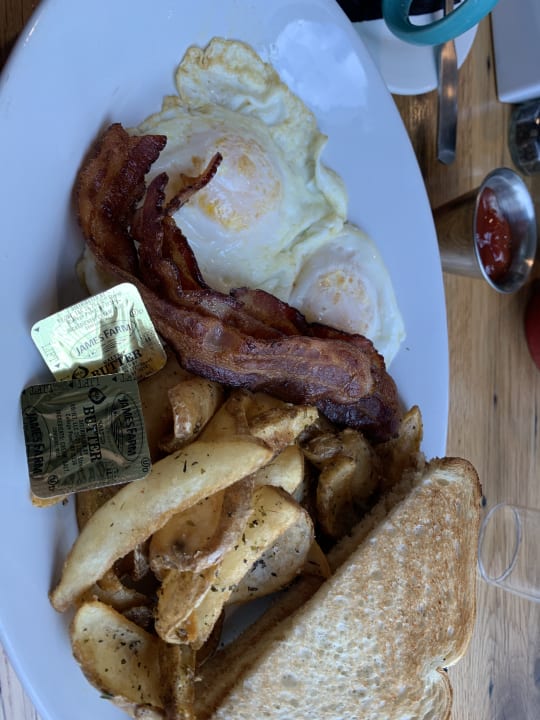 Gastro The Barrymore Hotel Tampa Riverwalk