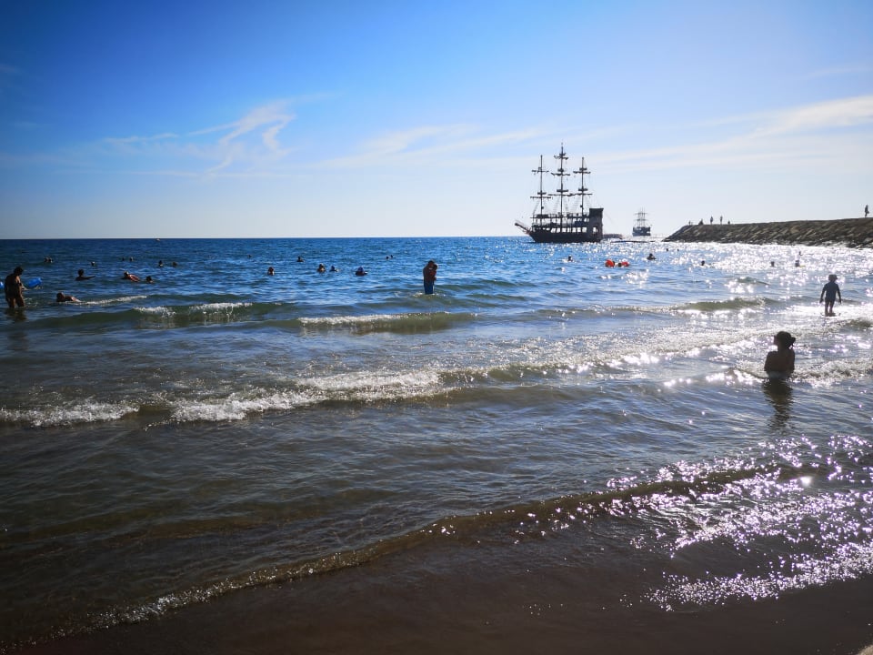 Strand Side Aquamarin Resort & Spa