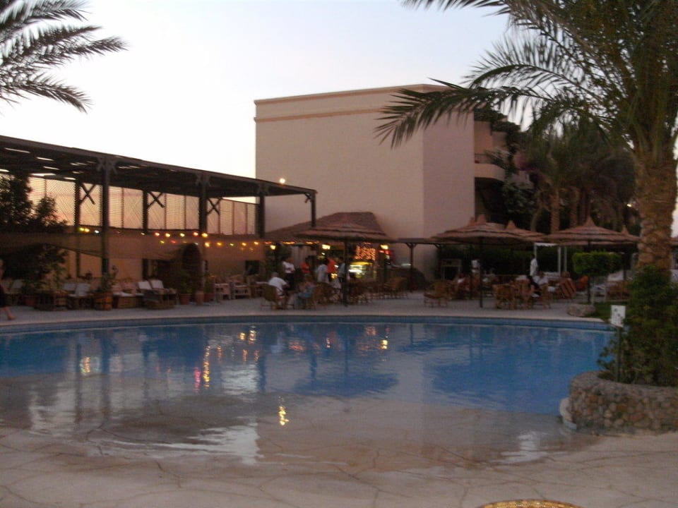 Poolbar Bellagio Beach Resort & Spa