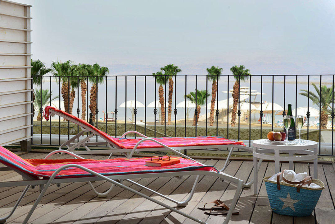 Sun terrace Herods Dead Sea – A Premium Collection by Leonardo Hotels