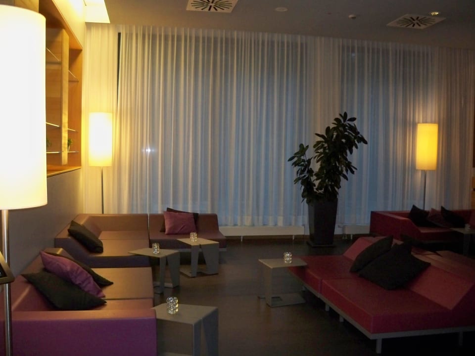 Lobby Bar Lindner Hotel Frankfurt Sportpark, part of JdV by Hyatt