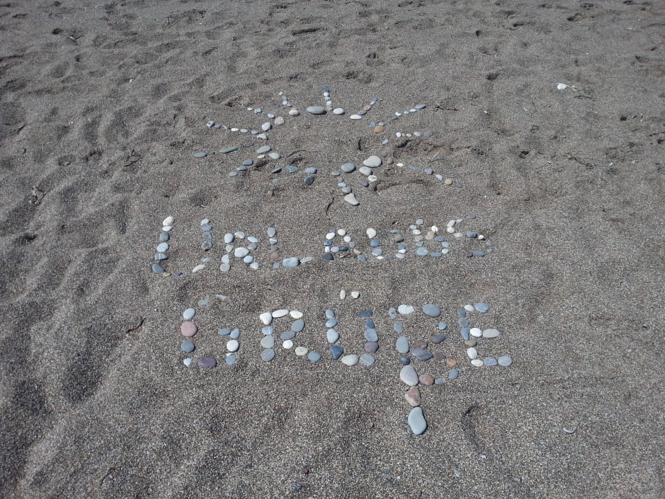 Urlaubsgrüße As Queen Beach