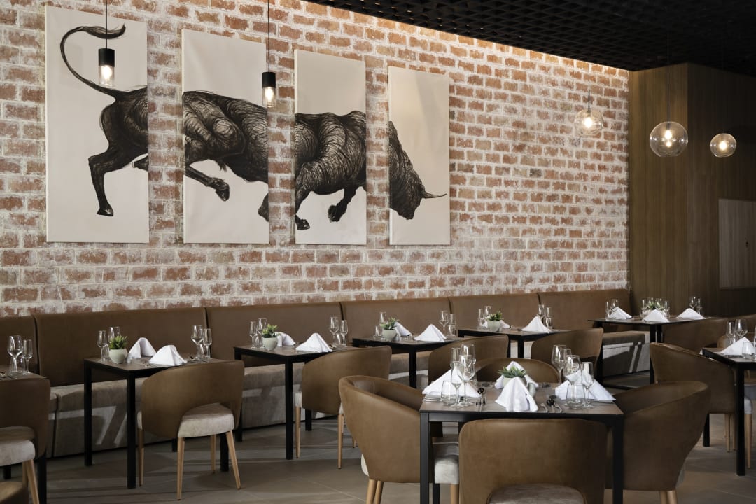 Gastro Serenade All Suites - Adults Only Resort