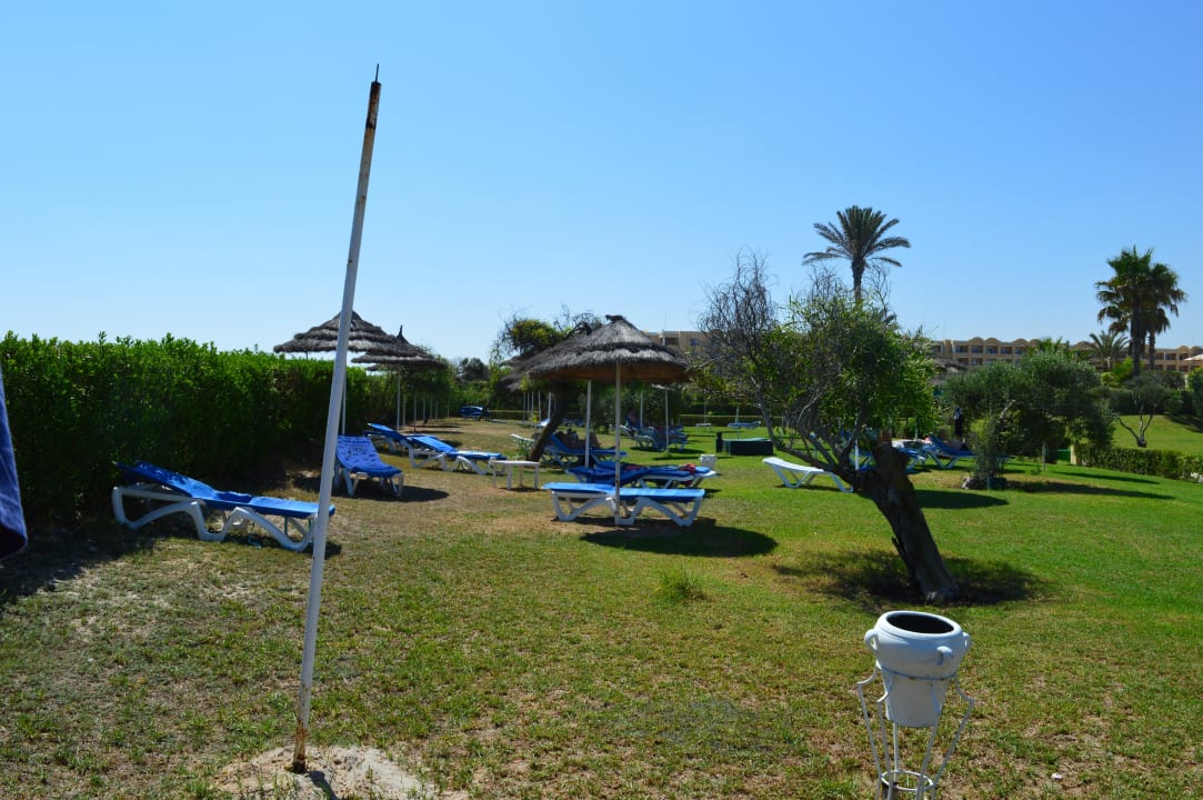 Liegen hintern Strand Mahdia Palace Thalasso