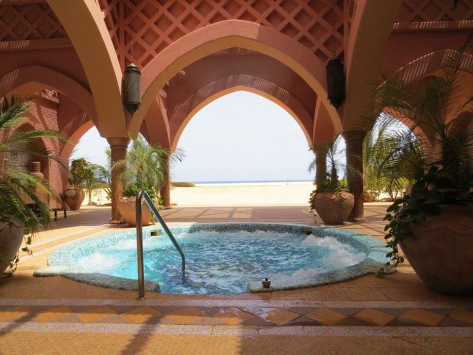 Whirlpool im Spa-/Fitnessbereich direkt am Strand Hotel Riu Touareg