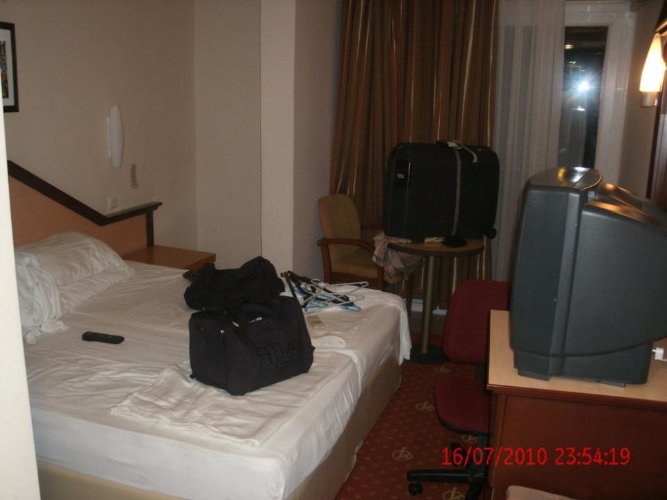 Wenig Platz im Zimmer Hotel Kahya