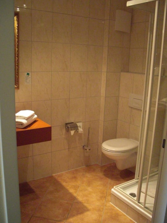 Blick ins Bad Hotel Villa Toskana