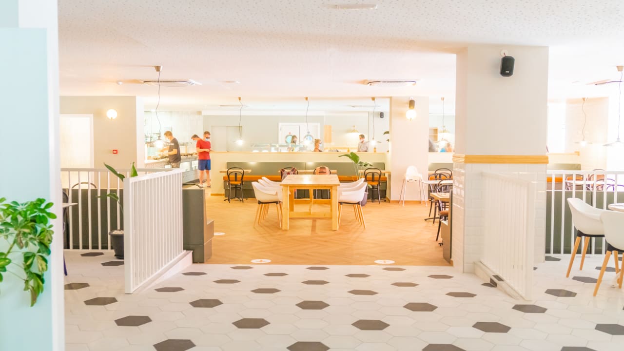 Gastro Coral Compostela Beach