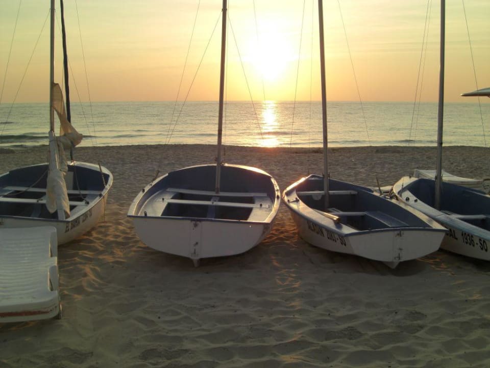 Lever de soleil sur la plage El Mouradi Club Kantaoui