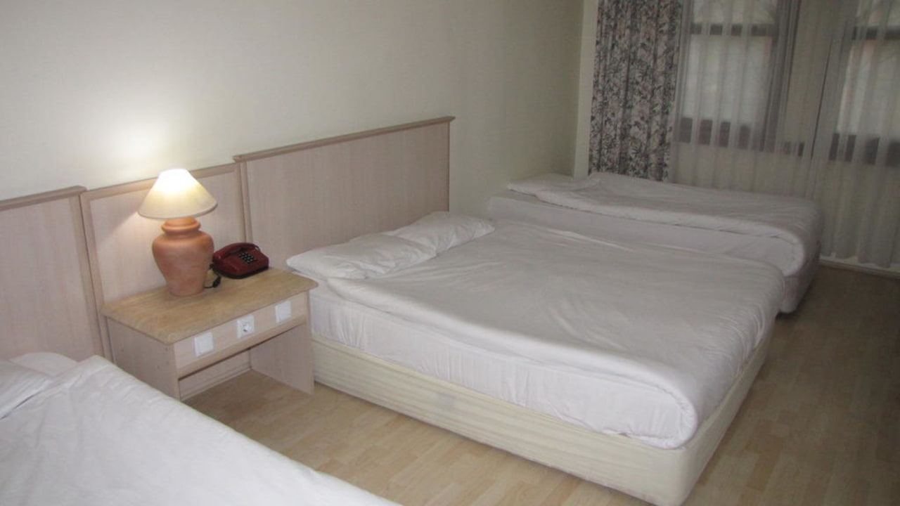 Positiv! Großes Zimmer Polat Thermal Hotel