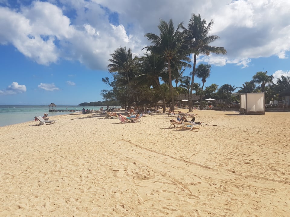 Strand Outrigger Mauritius Beach Resort
