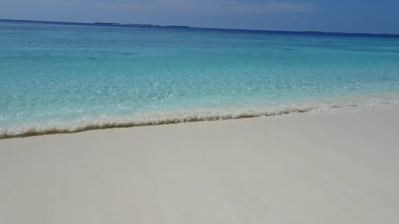 Super klares - stilles Wasser  Adaaran Select Meedhupparu Island Resort - Premium All Inclusive