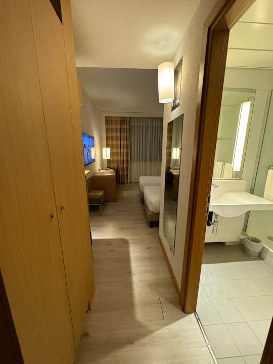 Zimmer Living Place Hotel