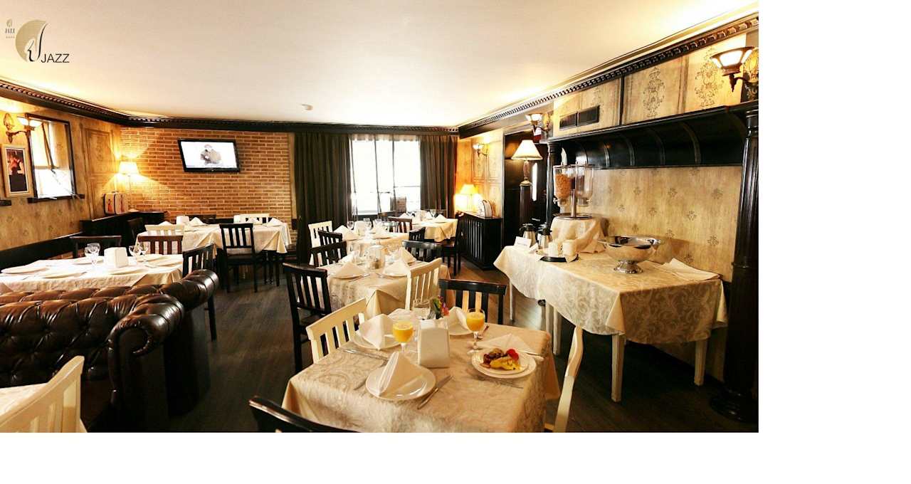 Breakfast room Mercure Chisinau Center Jazz Hotel