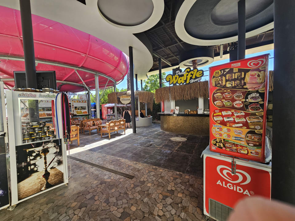 Gastro Dream World Palace Hotel