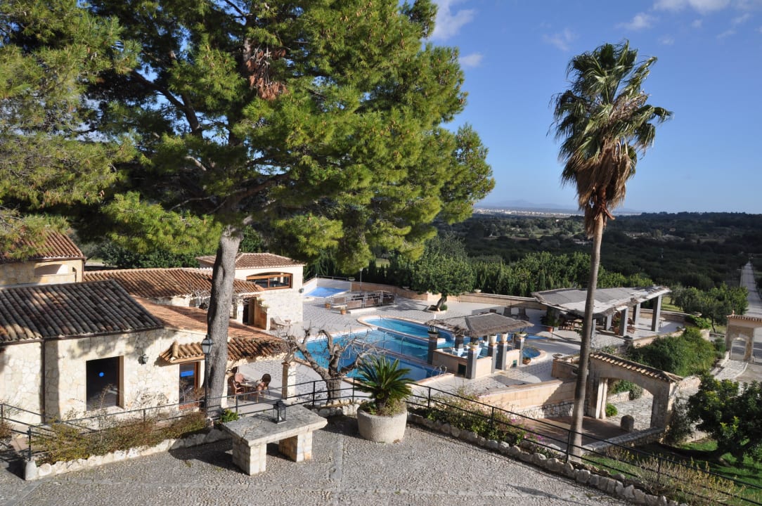 Ausblick vom Zimmer auf den Pool Finca Hotel & Spa Monnaber Nou