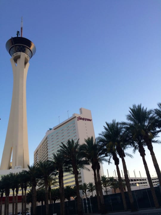 Außenansicht The STRAT Hotel, Casino and SkyPod