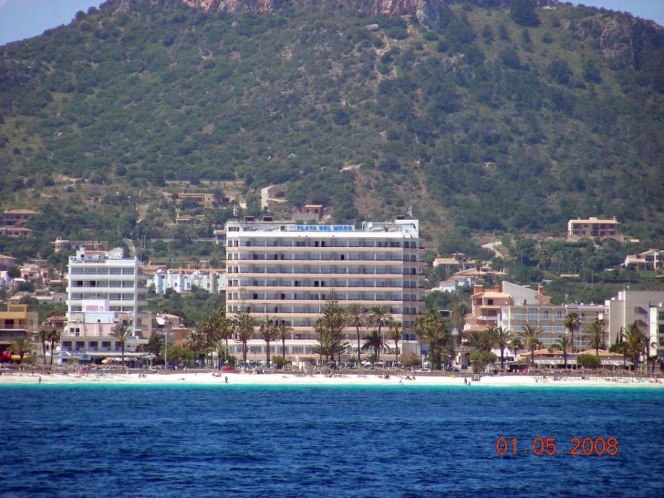 Hotelansicht vom Meer aus CM Playa del Moro