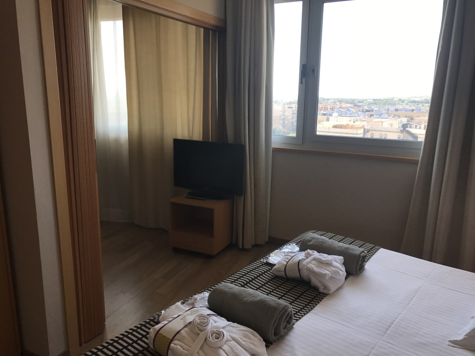 Zimmer Ponient Vila Centric by PortAventura World