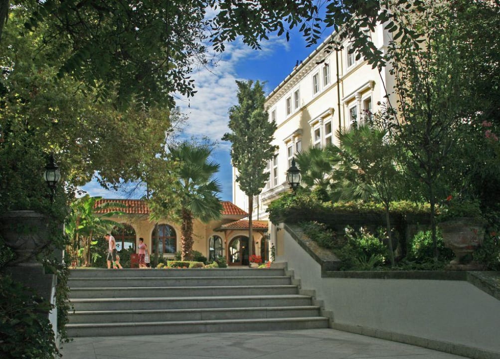 Hotelaufgang Maistra Select Island Hotel Katarina