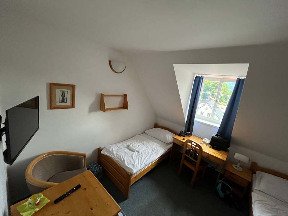 Zimmer Klášter Hejnice - vzdělávací, konferenční a poutní dům