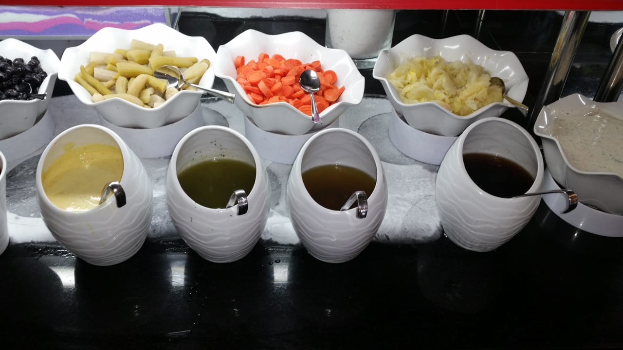 Lecker Wyndham Garden Lara