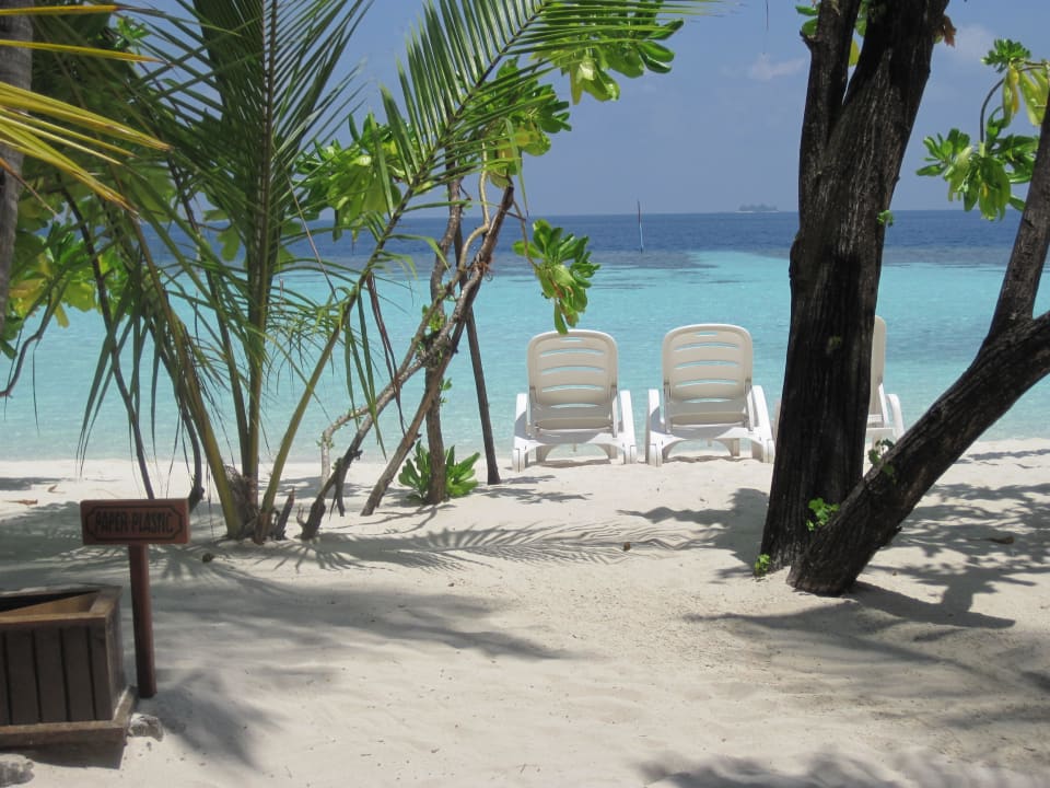 25 Schritte vom Bungi zum Meer NAKAI Maayafushi Resort