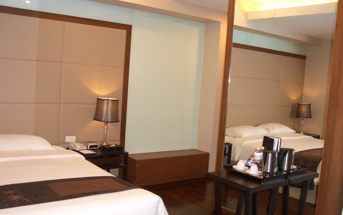 Vom Schreibtisch aus gesehen Hotel FuramaXclusive Sathorn