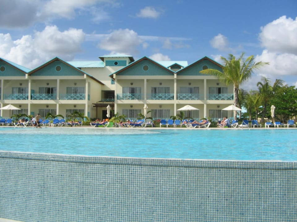Pool 2 Dreams La Romana Resort & Spa