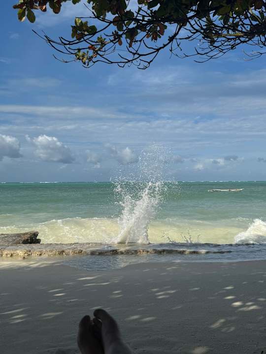 Strand Neptune Pwani Beach Resort & Spa