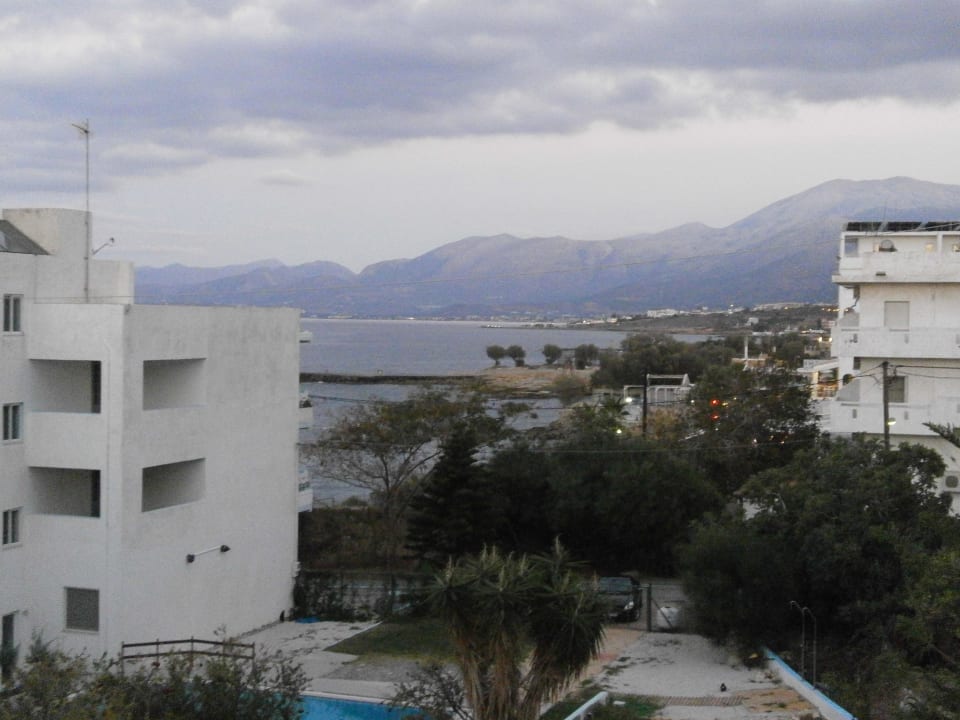 Blick aus der Balkon Hotel Lovely Holidays