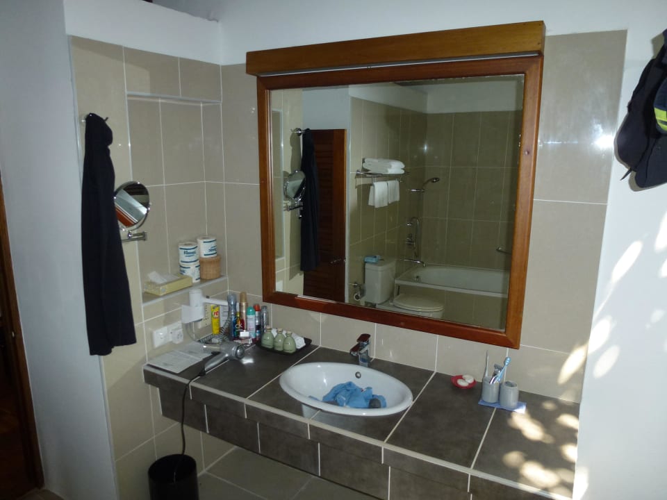 Halboffenes Bad NH Collection Maldives Reethi Resort
