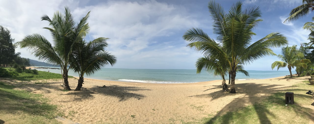 Strand Ramada Khao Lak Resort