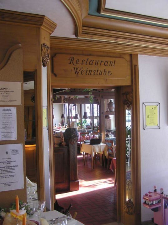 Blick ins Restaurant Flair Hotel Weinstube Lochner