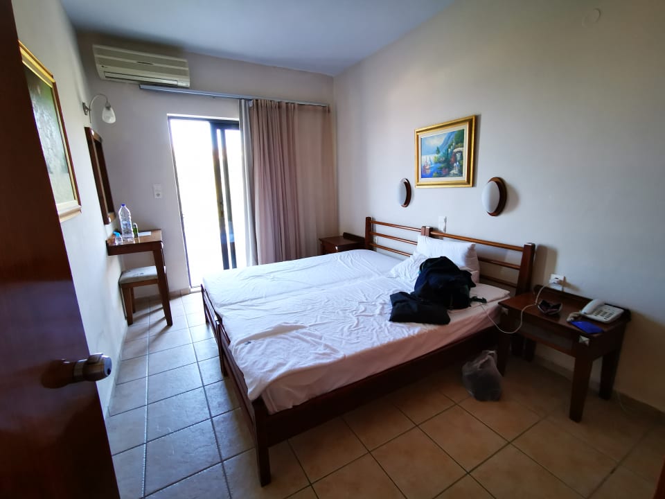 Zimmer Hotel Sunrise Suites