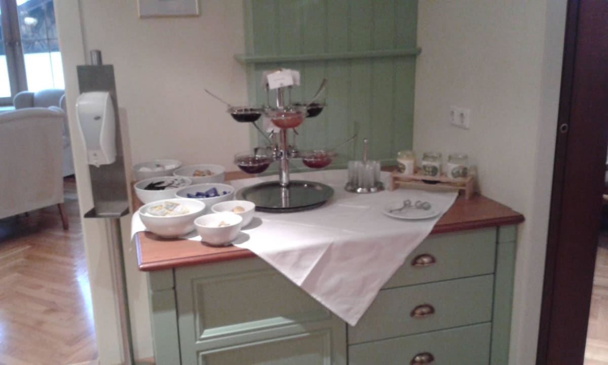 Frühstück Boutique Hotel Bellevue Lermoos