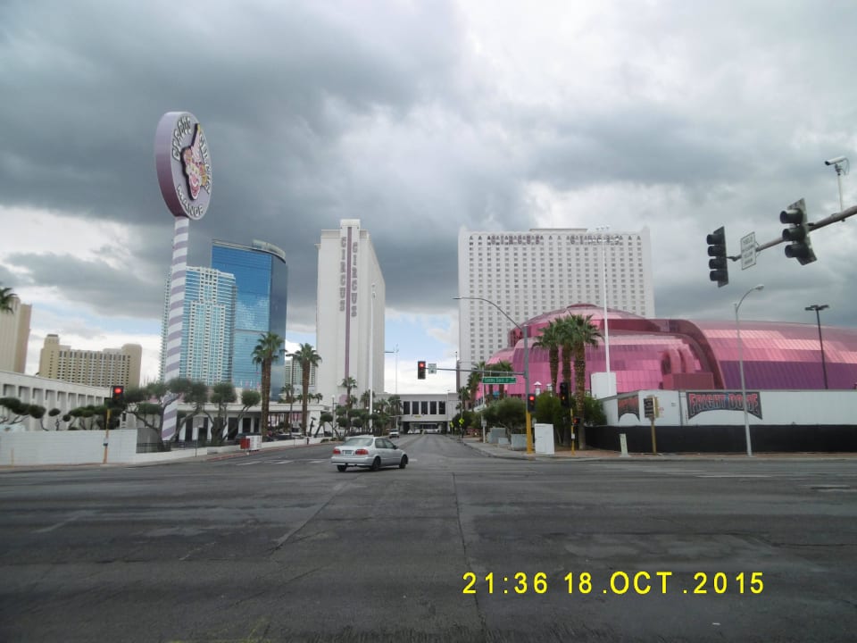 Von hinten Hotel Circus Circus