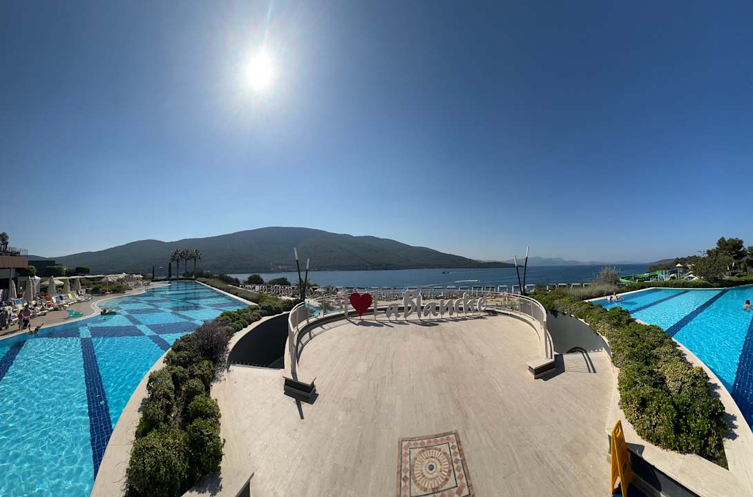 Pool La Blanche Island Bodrum