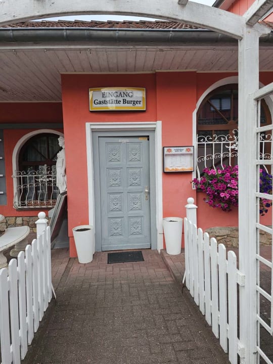 Außenansicht Pension Burger - Bed & Breakfast