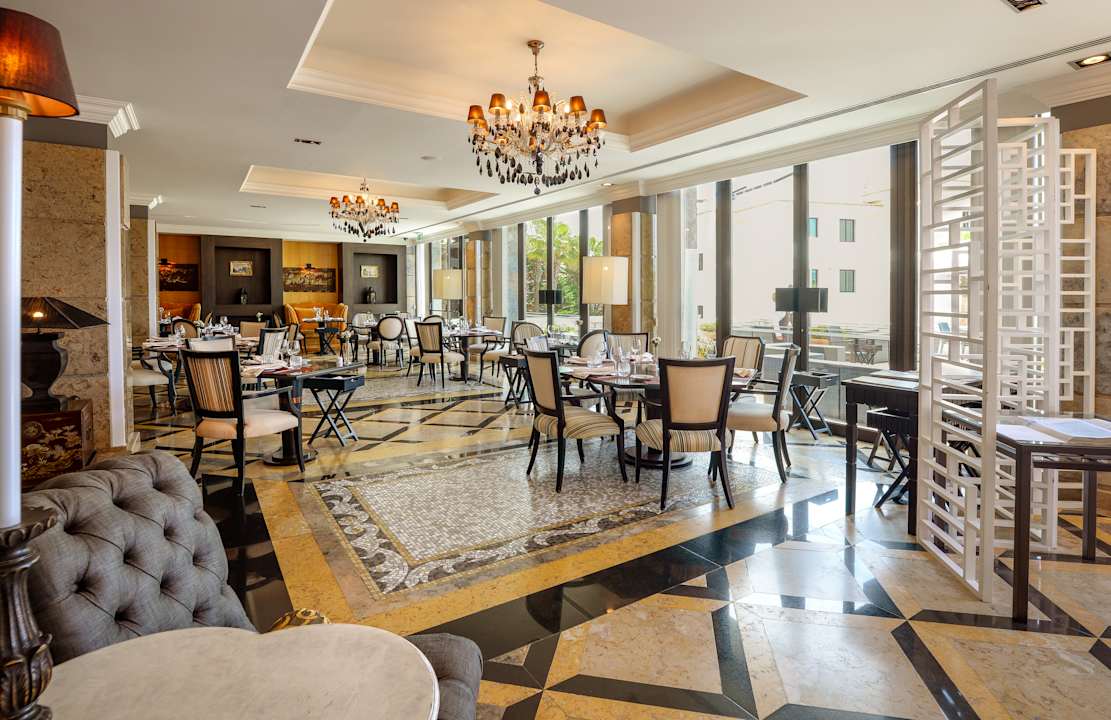 Gastro Grande Real Villa Italia