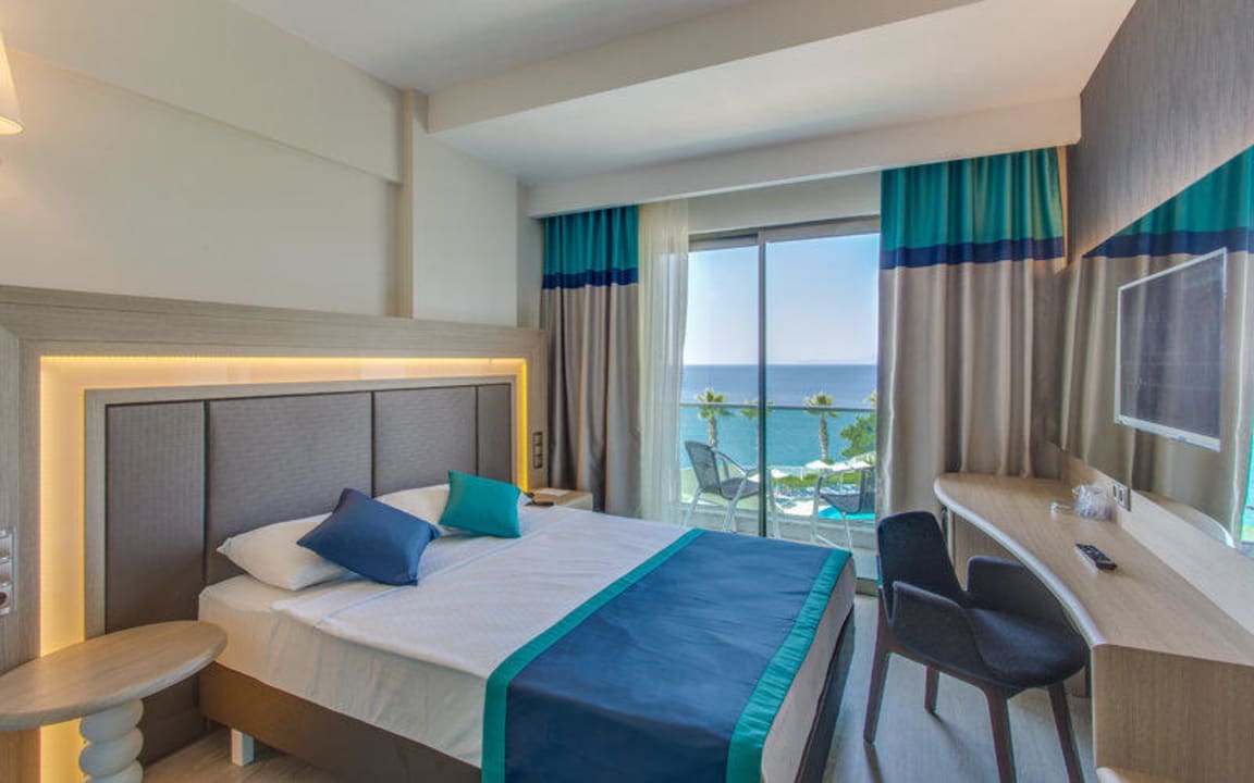 Standard Room Sea View Falcon Hotel