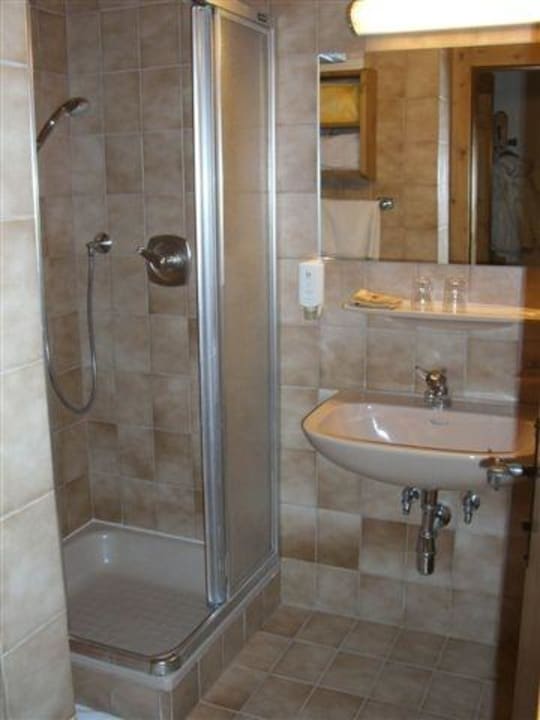 Bad  mit Dusche VAYA Achensee