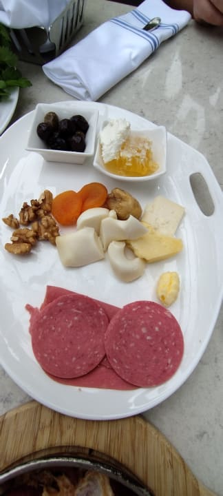 Gastro Acanthus Cennet Barut Collection